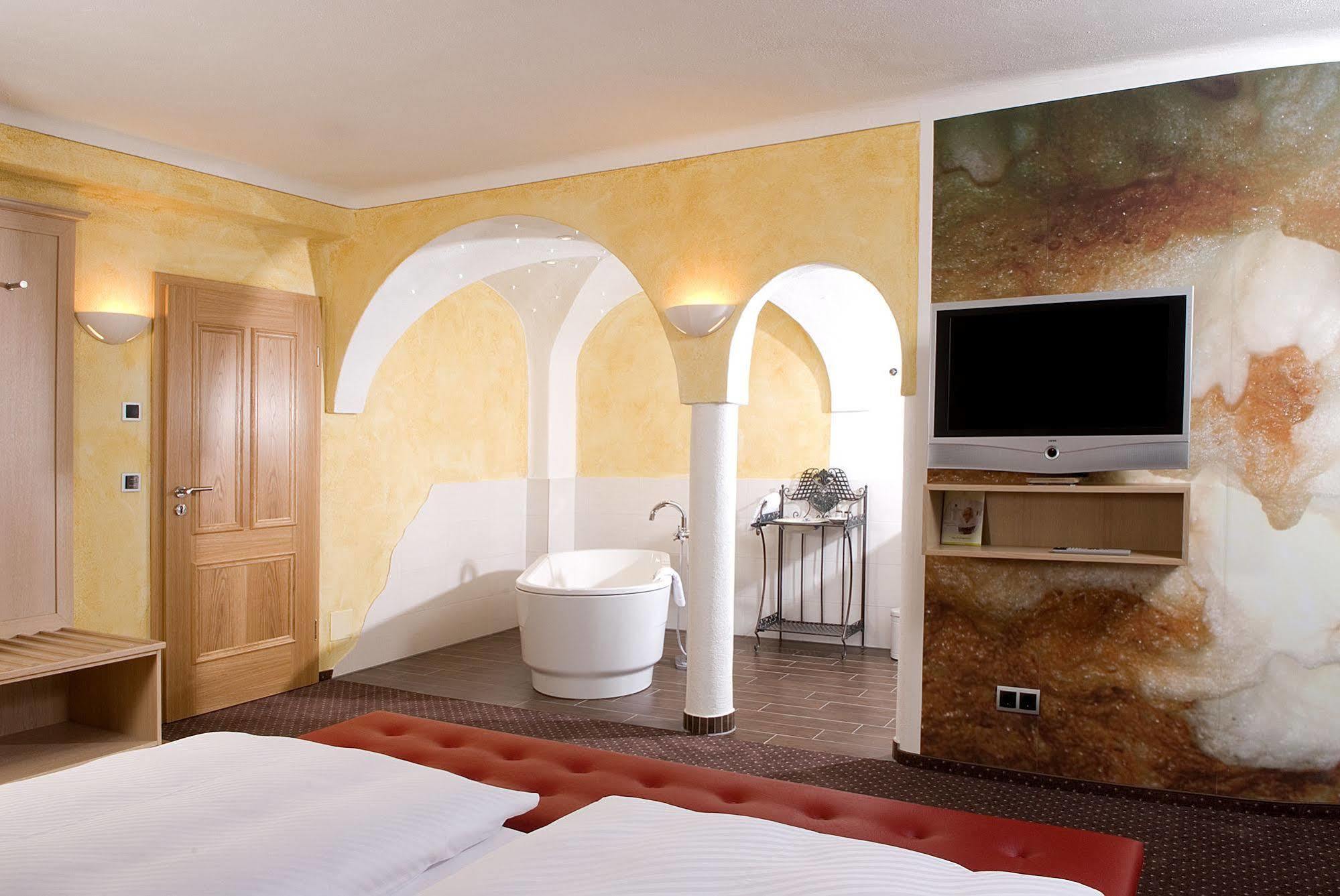 Hotel & Brauereigasthof Drei Kronen Memmelsdorf Ngoại thất bức ảnh