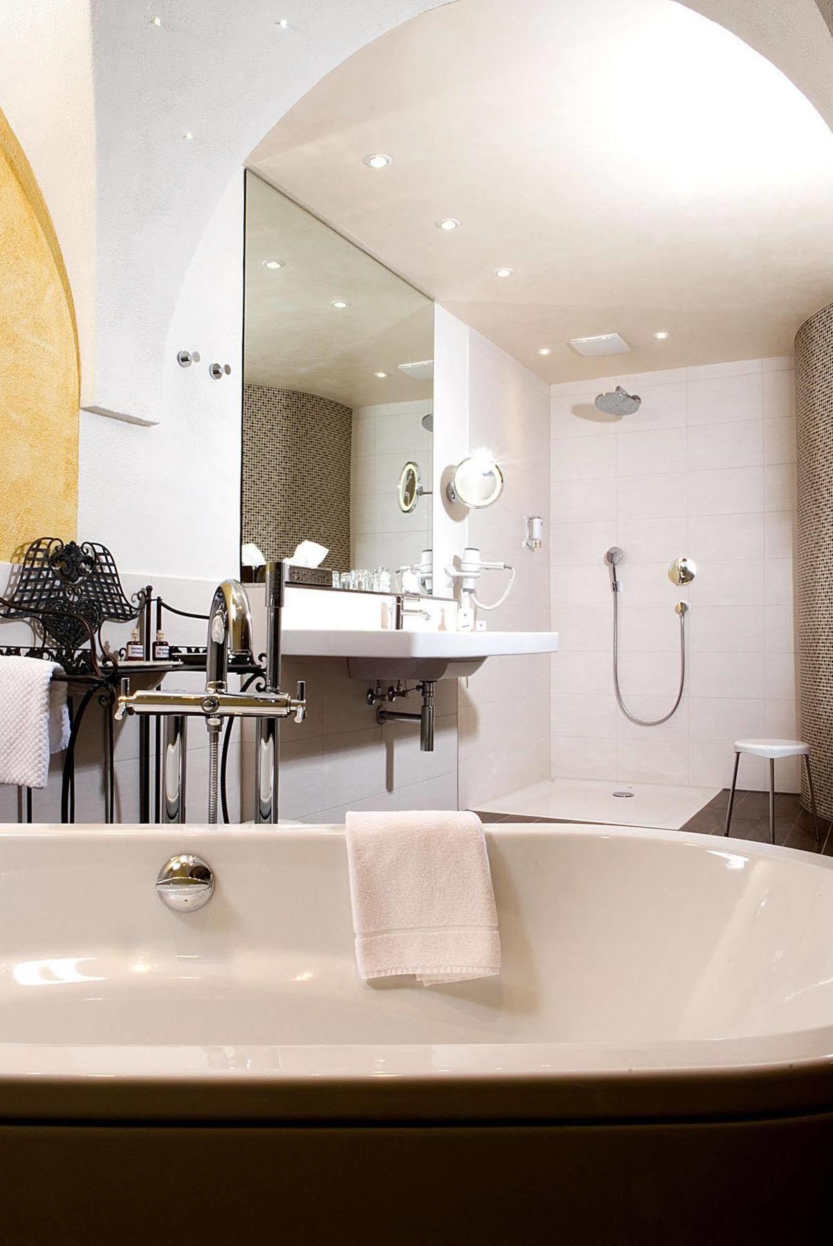 Hotel & Brauereigasthof Drei Kronen Memmelsdorf Ngoại thất bức ảnh